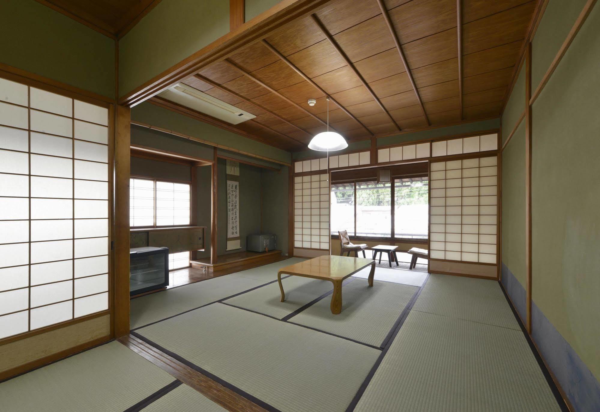 Zen Hostel Yamanouchi  Exteriör bild