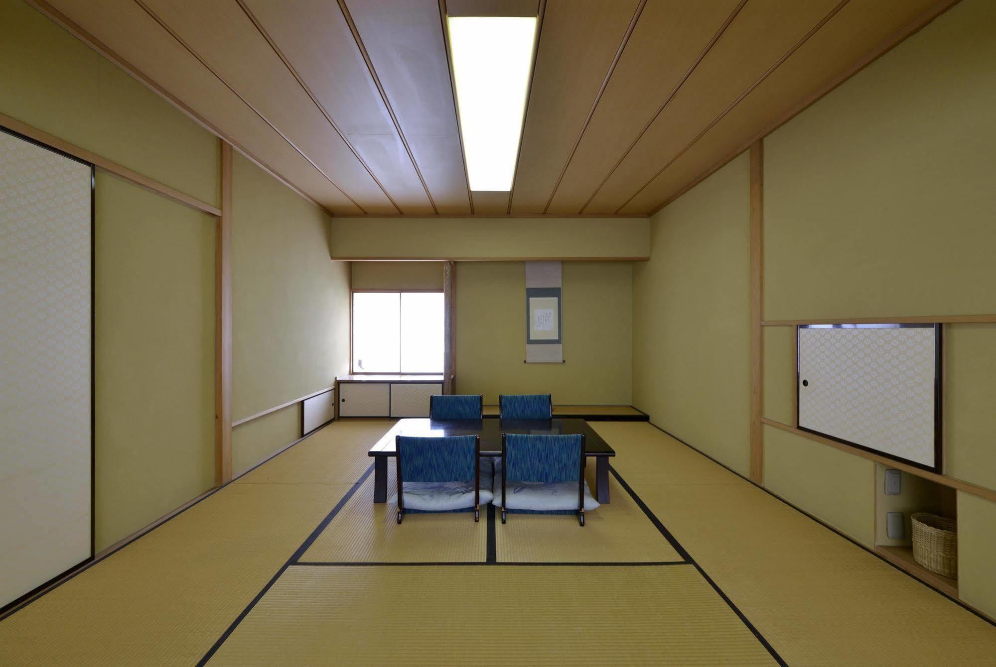 Zen Hostel Yamanouchi  Exteriör bild