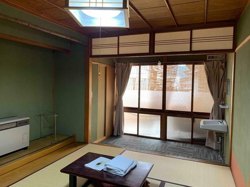 Zen Hostel Yamanouchi  Exteriör bild